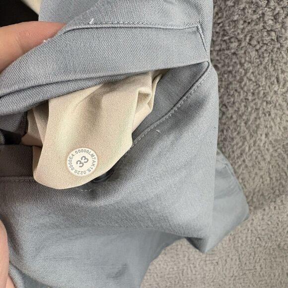 Lululemon Mens Commission Shorts ABC 33 Gray Classic Fit Travel Casual 7” Inseam - Picture 7 of 7